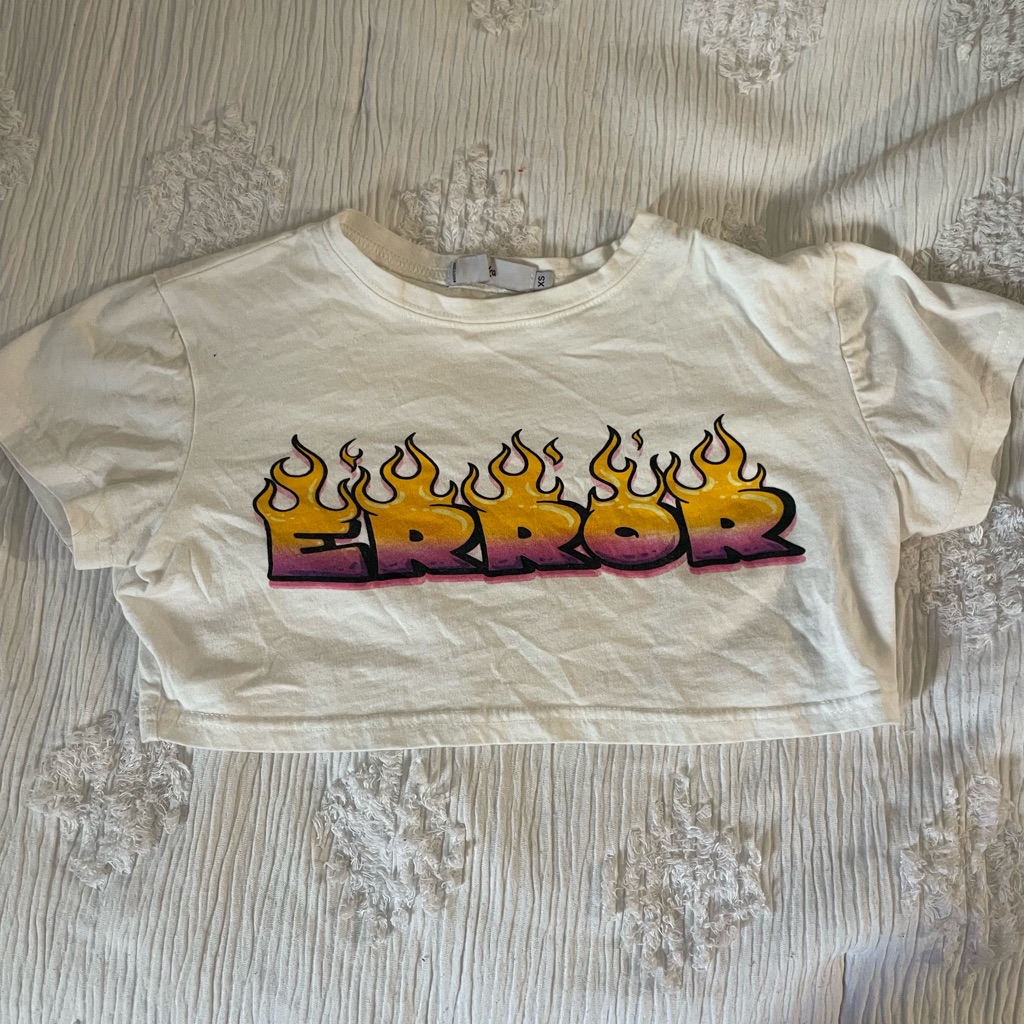 Adika Error Tee